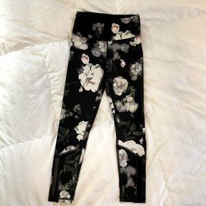 Victoria Secret Sport leggings size XS